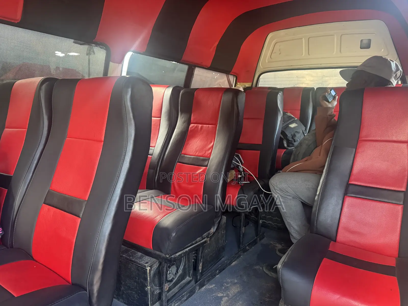 Toyota HiAce 2002 White