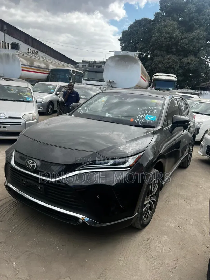 Toyota Harrier 2022 Black