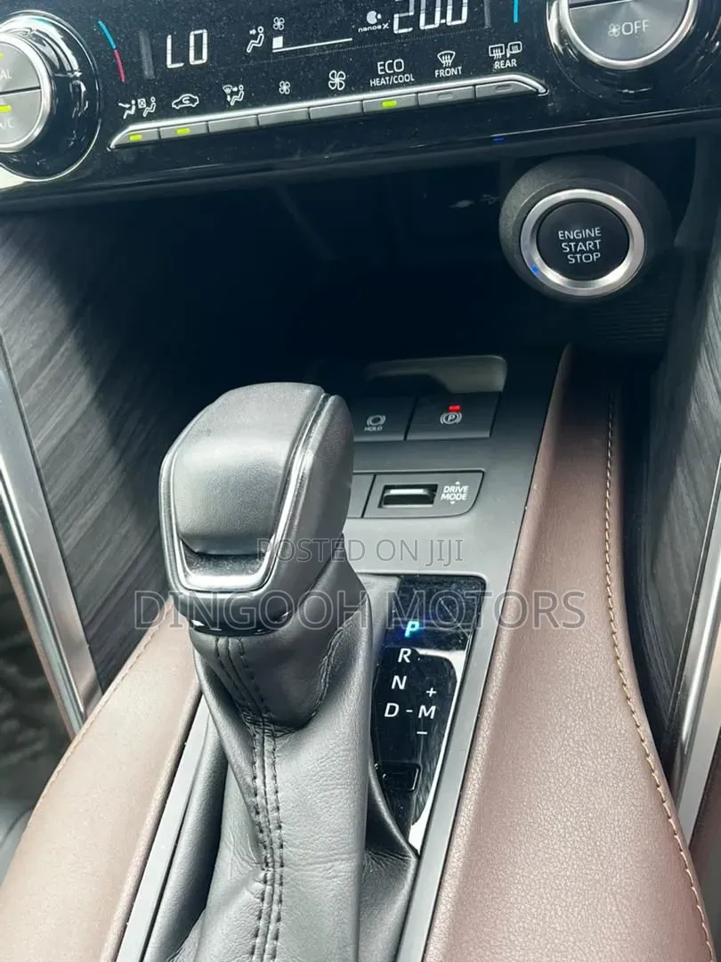 Toyota Harrier 2022 Black