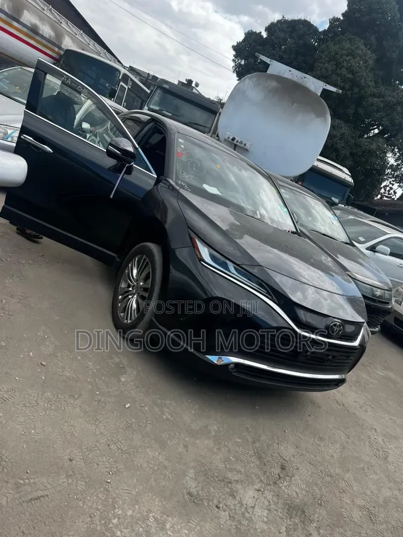 Toyota Harrier 2022 Black