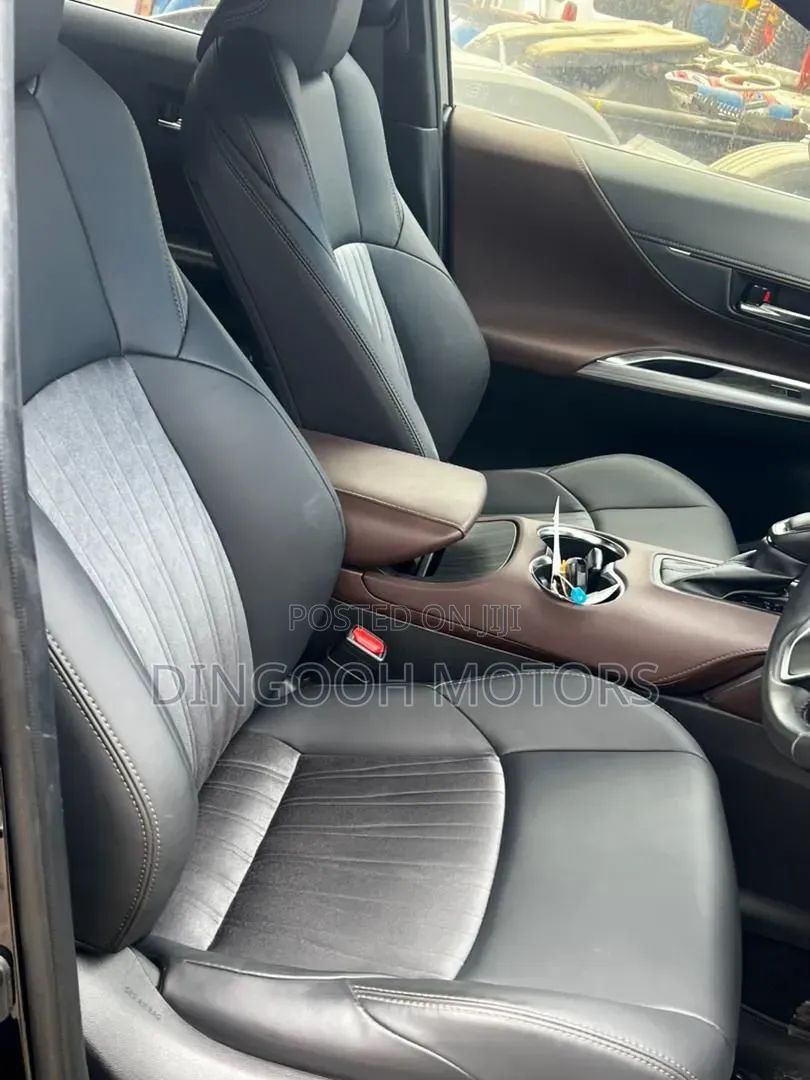 Toyota Harrier 2022 Black