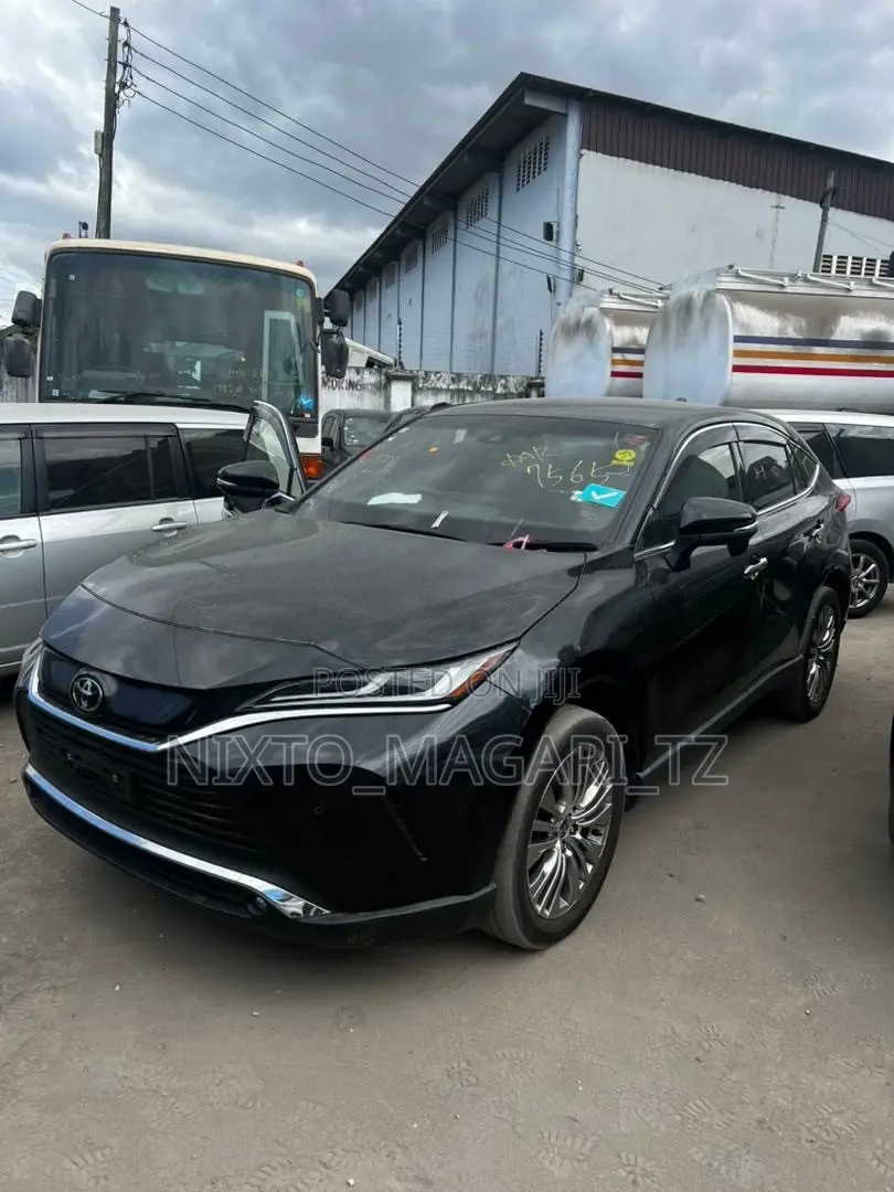 Toyota Harrier 2022 Black