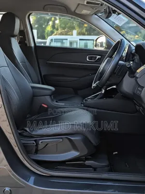 Honda Vezel 2021 Black