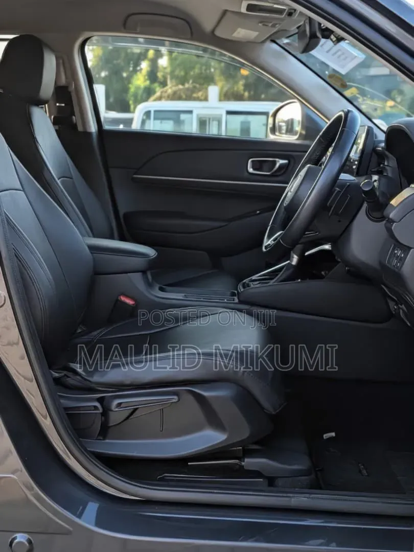 Honda Vezel 2021 Black