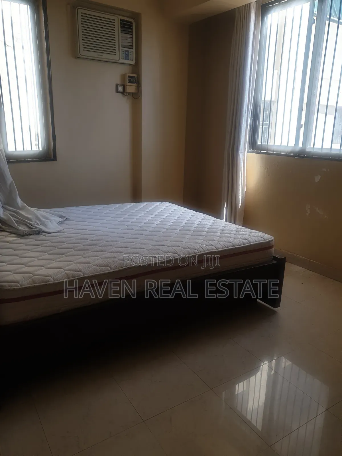 12bdrm House in Kati for sale