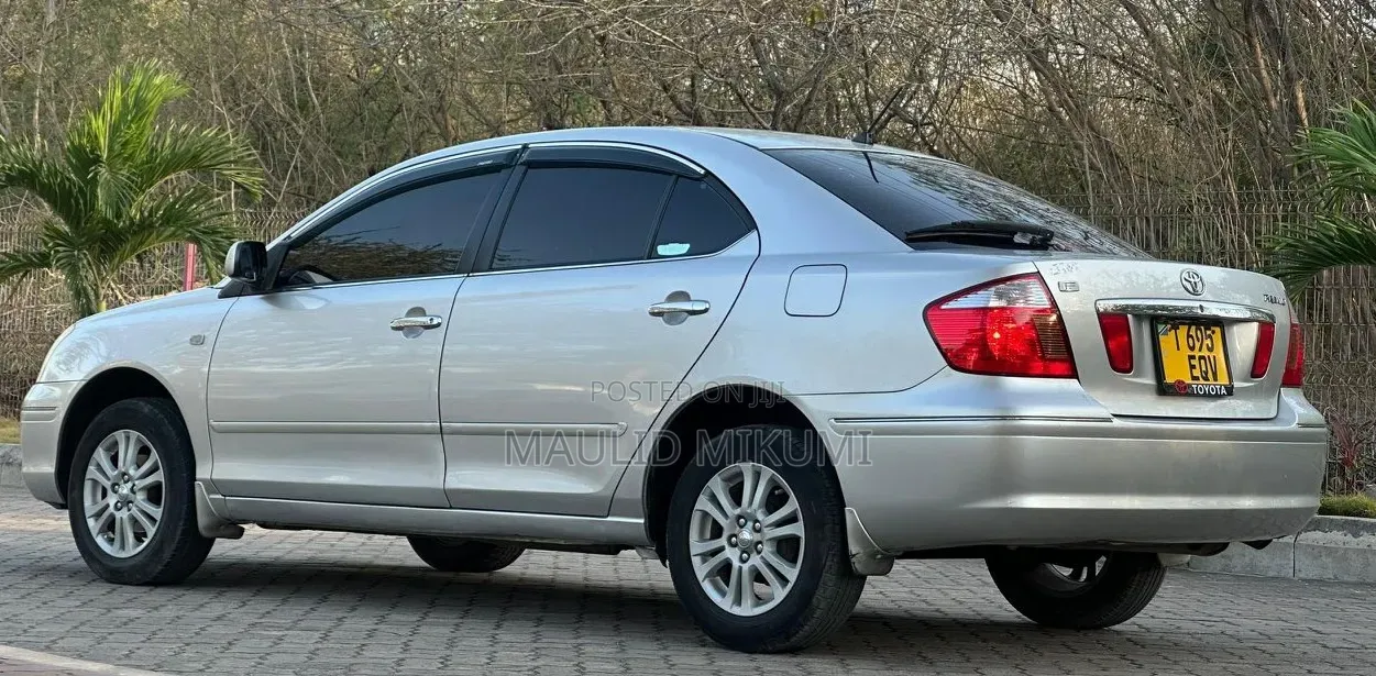Toyota Premio 2005 Silver