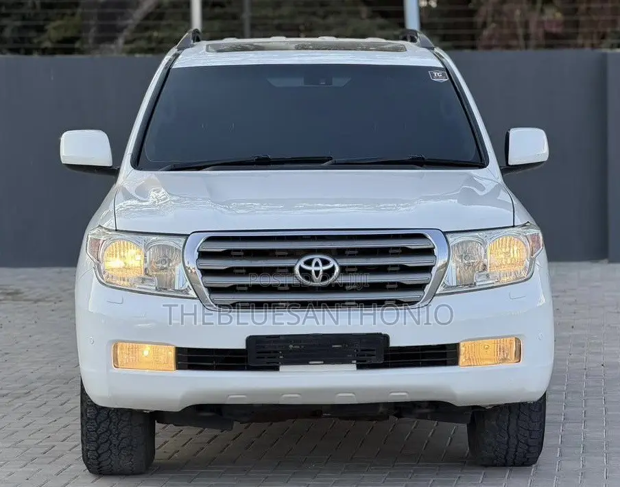 Toyota Land Cruiser 2012 Pearl