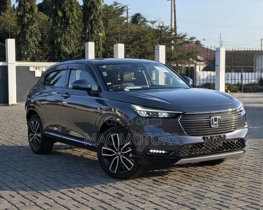 Honda Vezel 1.5 Hybrid 4WD 2021 Gray