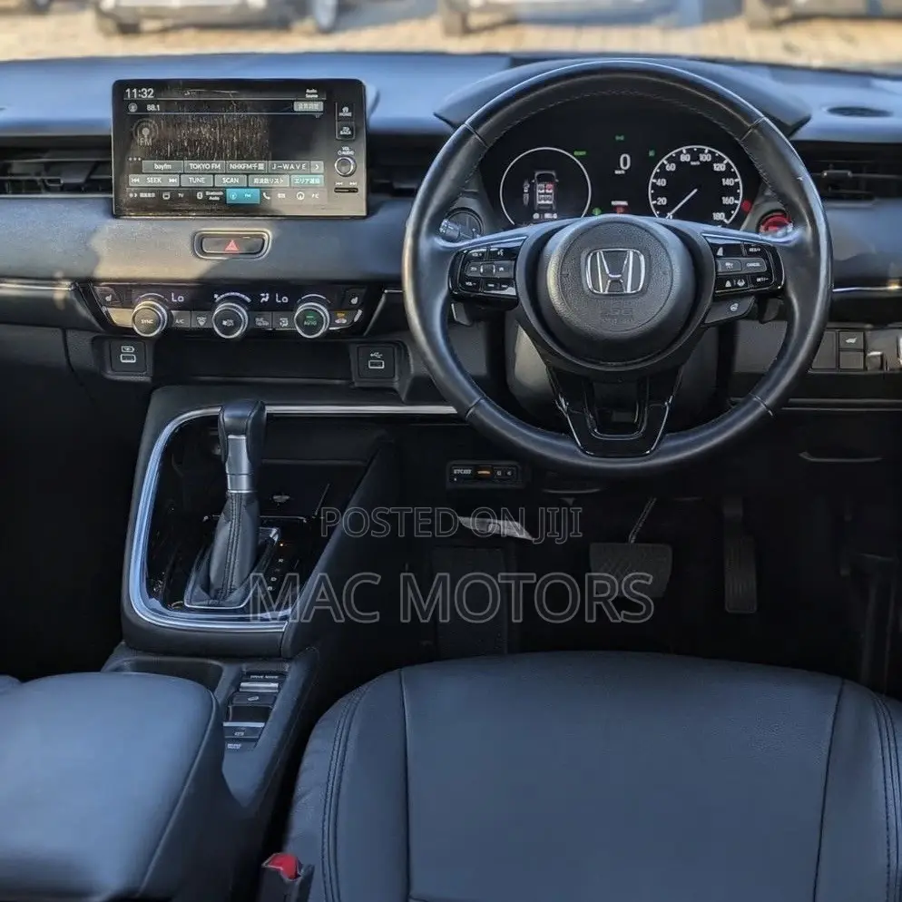 Honda Vezel 1.5 Hybrid 4WD 2021 Gray
