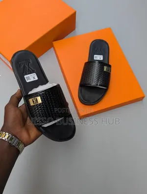 Simple Move Shoes