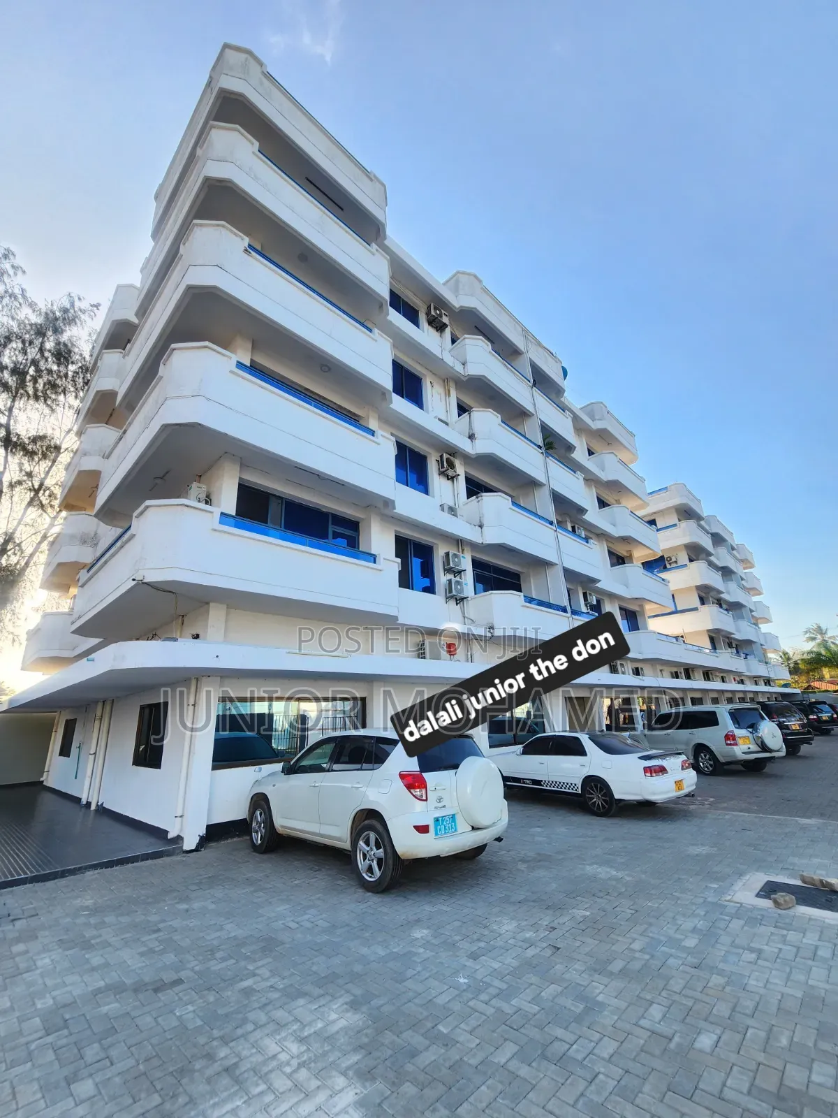 2bdrm Apartment in Dalali Junior The, Masaki for rent