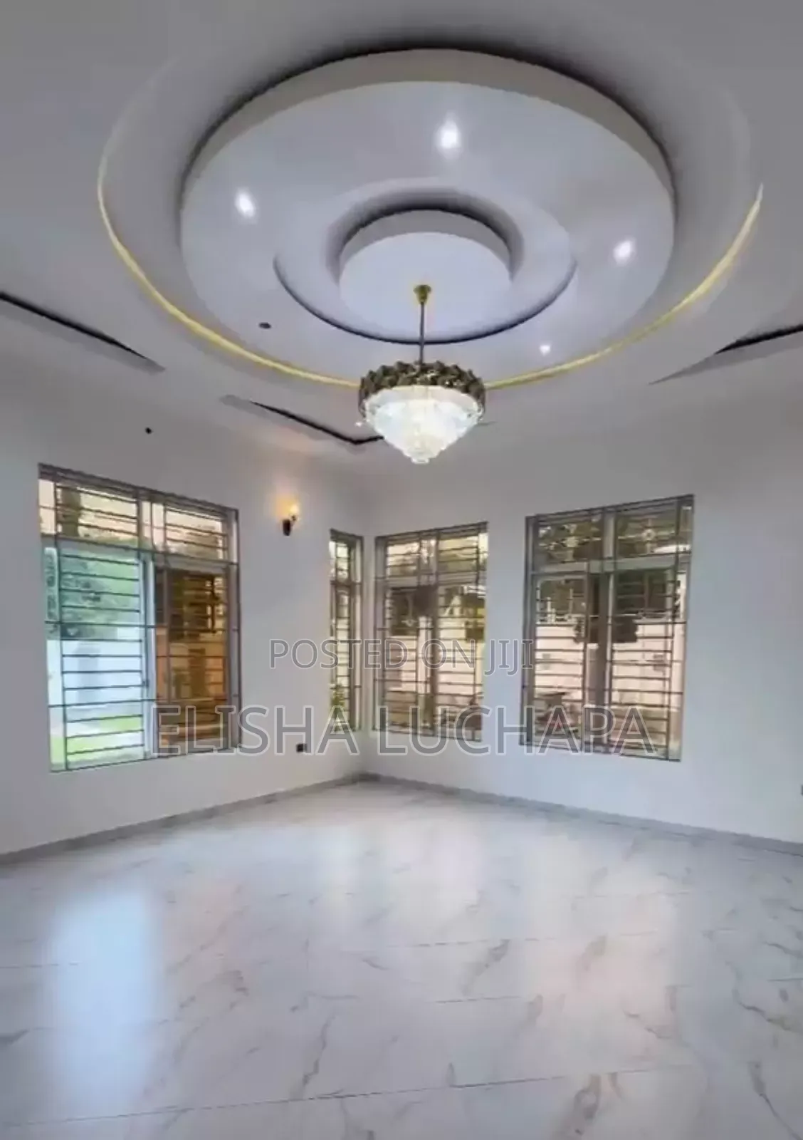 8bdrm Bungalow in Goba Center for sale