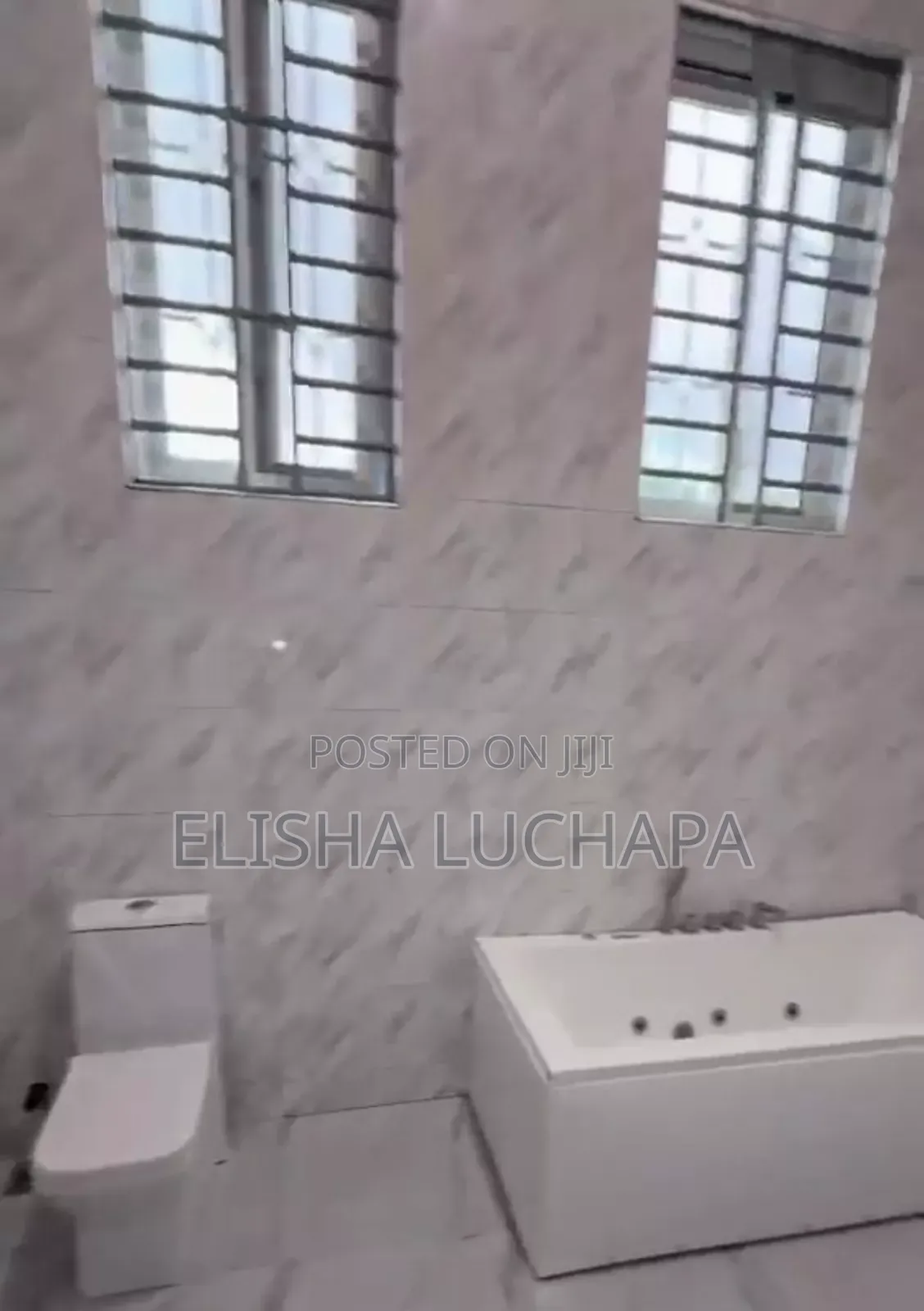 8bdrm Bungalow in Goba Center for sale