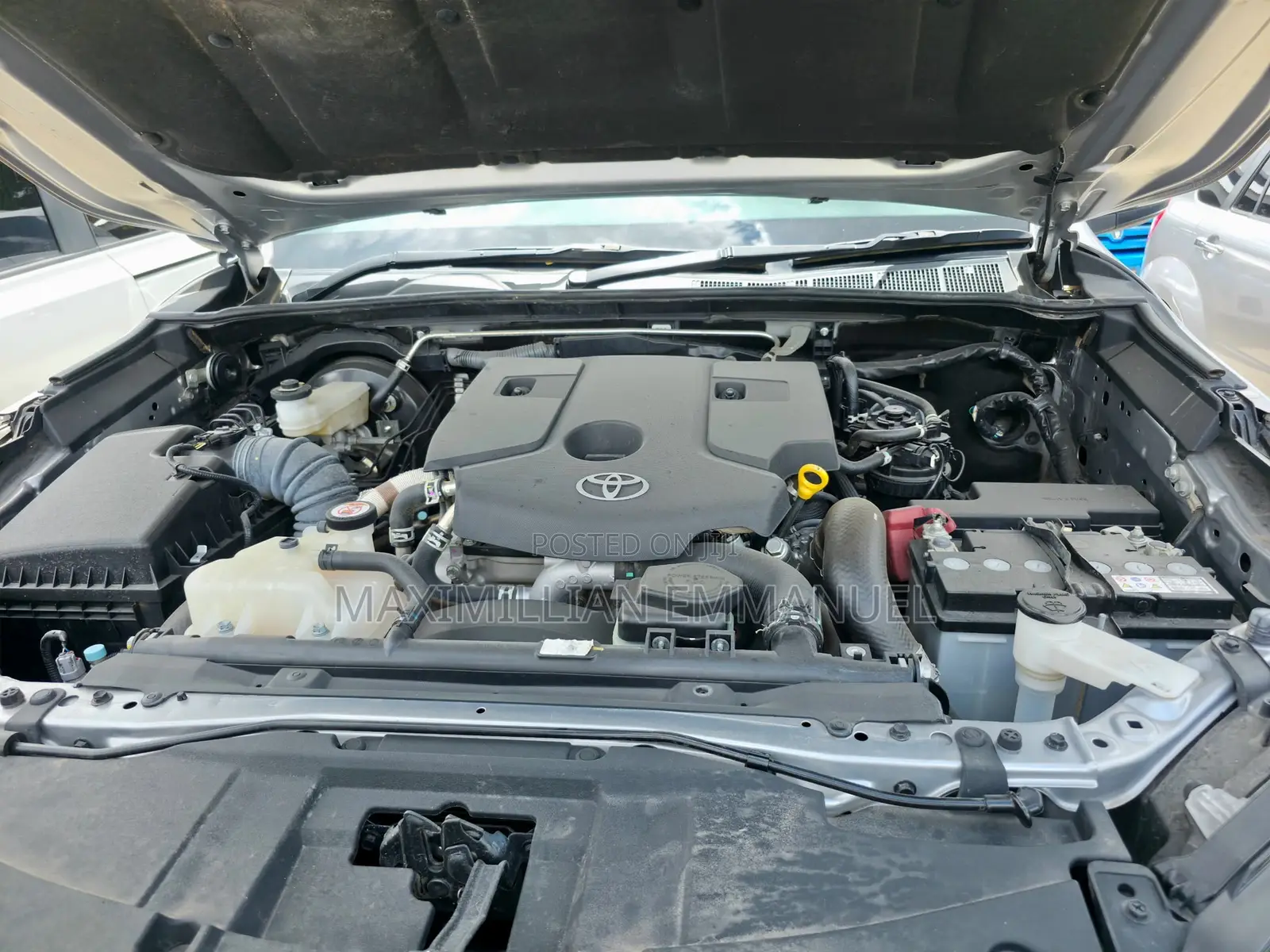 Toyota Fortuner 2023 Silver