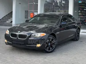 BMW 523i 2013 Gray