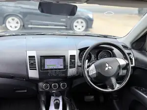 Mitsubishi Outlander 2011 Black