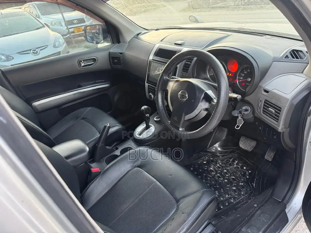 Nissan X-Trail 2009 Silver