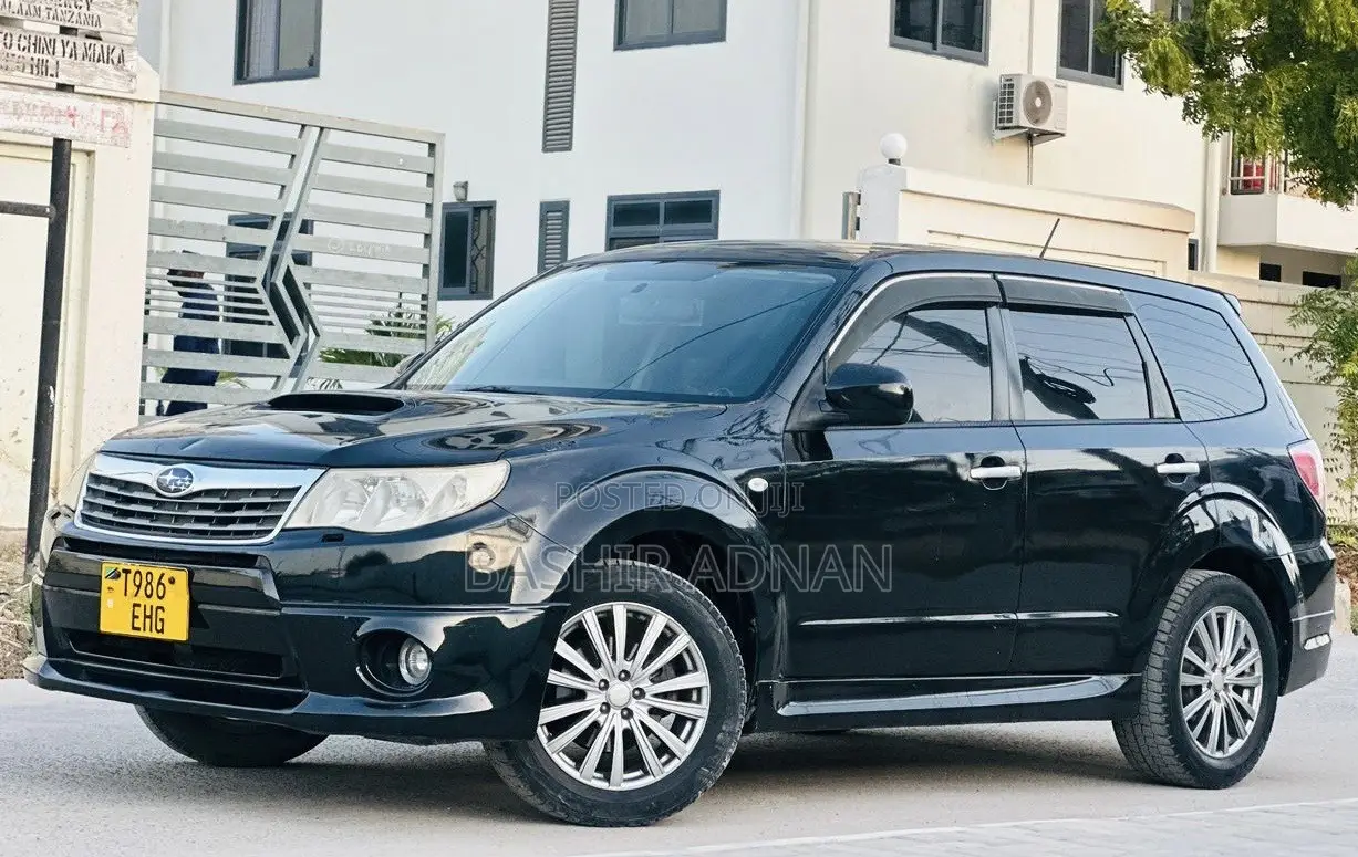 Subaru Forester 2010 Black