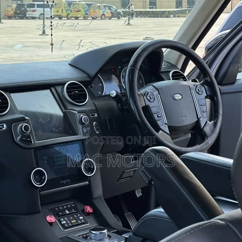 Land Rover Discovery 2016 Silver
