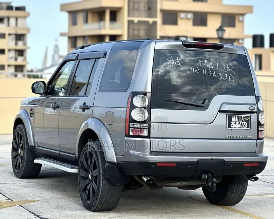Land Rover Discovery 2016 Silver