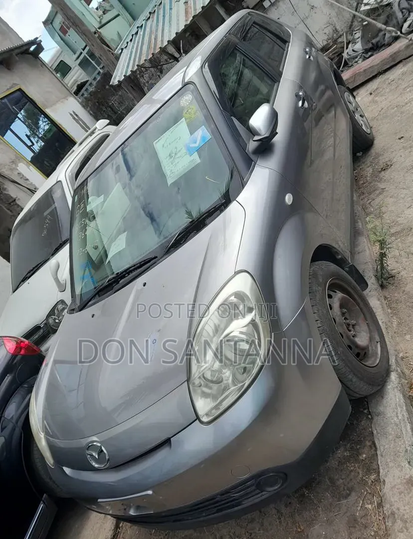 Mazda AZ 2013 Silver