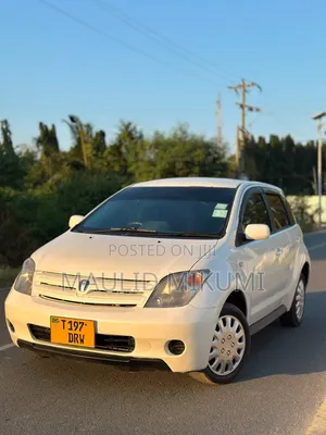 Toyota IST 2005 White