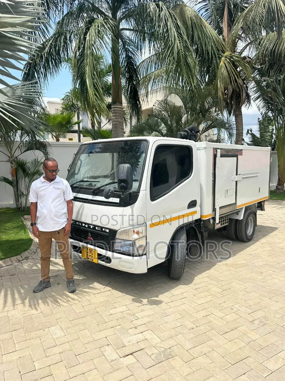 Mitsubishi Canter 2008 White