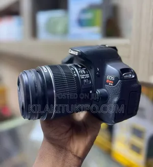 Canon 600D Rebet T4i
Lens 18-55mm
Battery 2