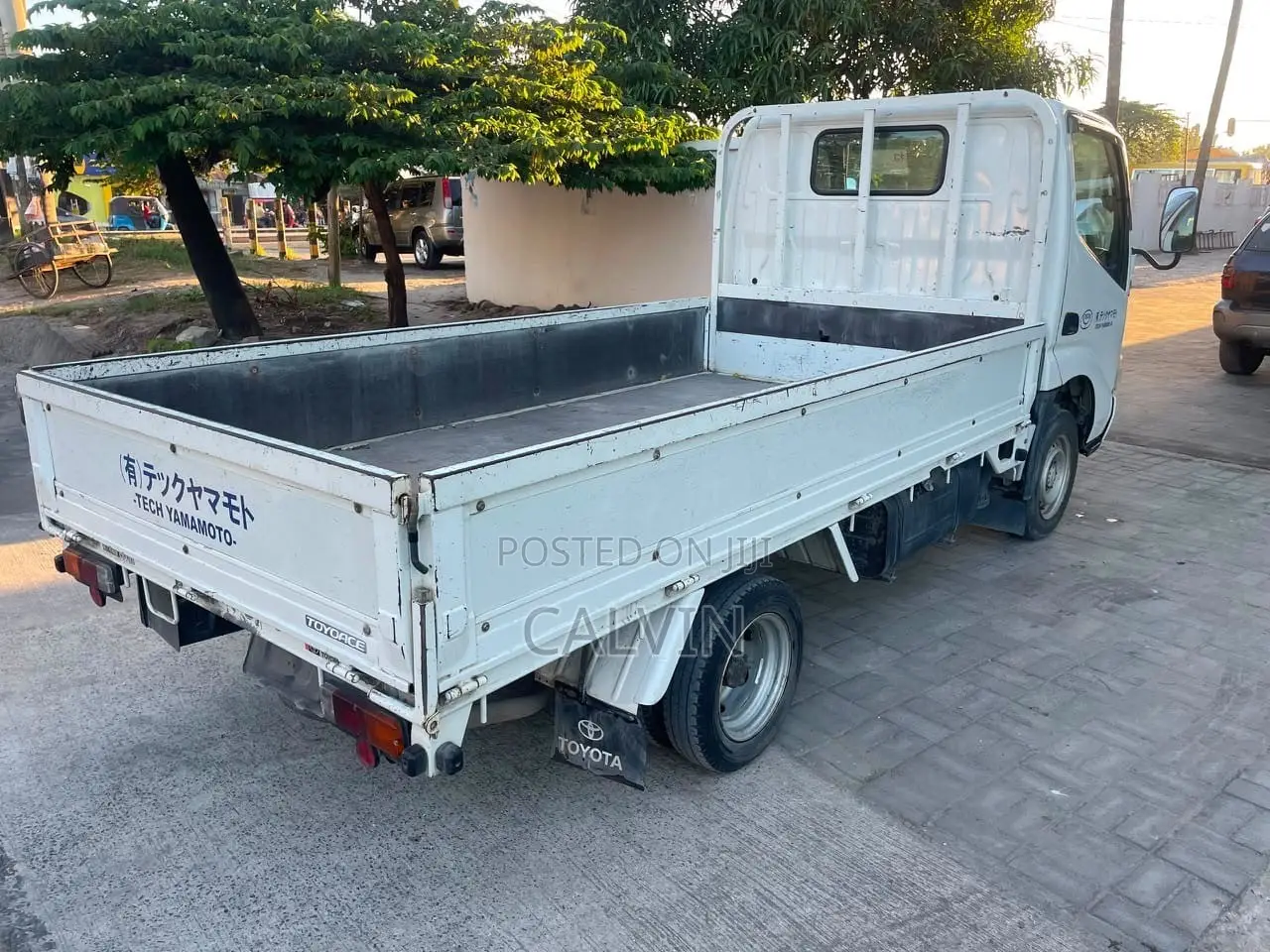 Toyota Dyna 2008 White