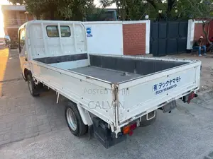 Toyota Dyna 2008 White
