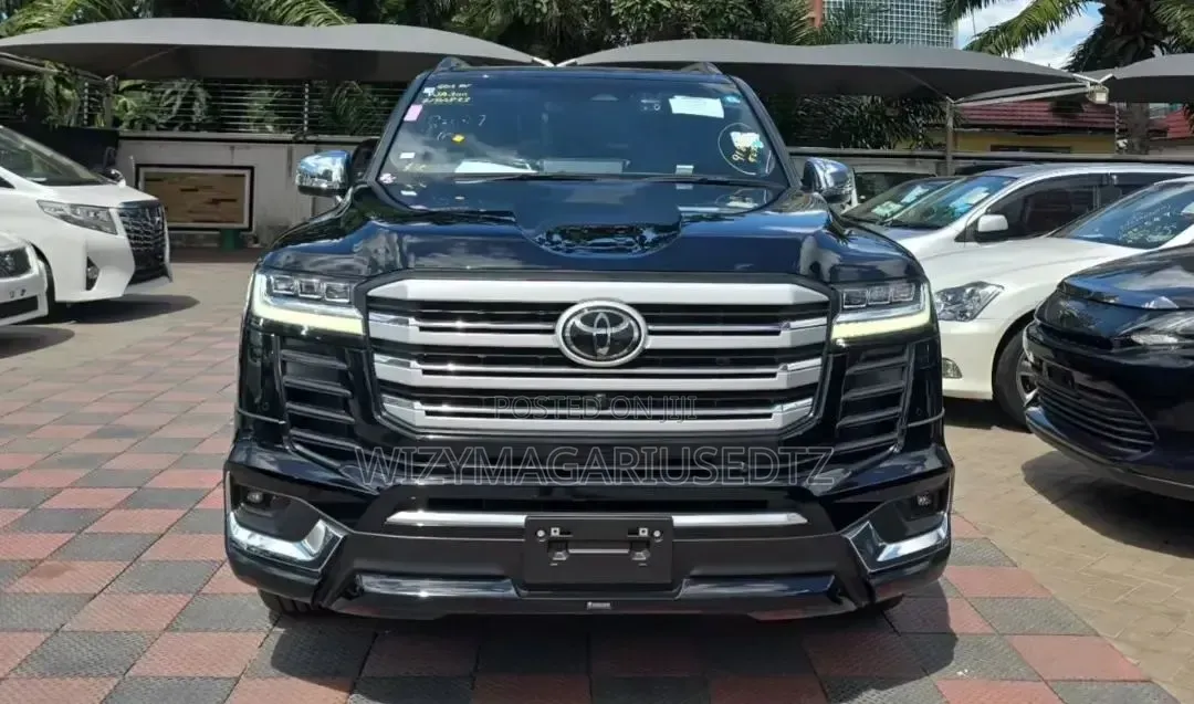 New Toyota Land Cruiser 2025 Ivory