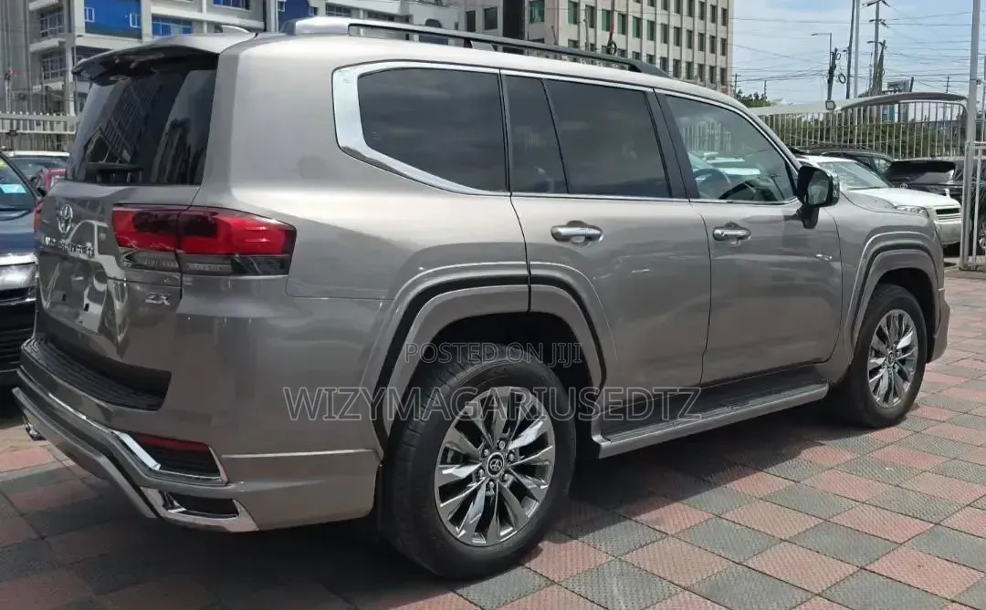 New Toyota Land Cruiser 2026 Brown