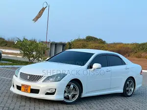 Toyota Crown 2009 White