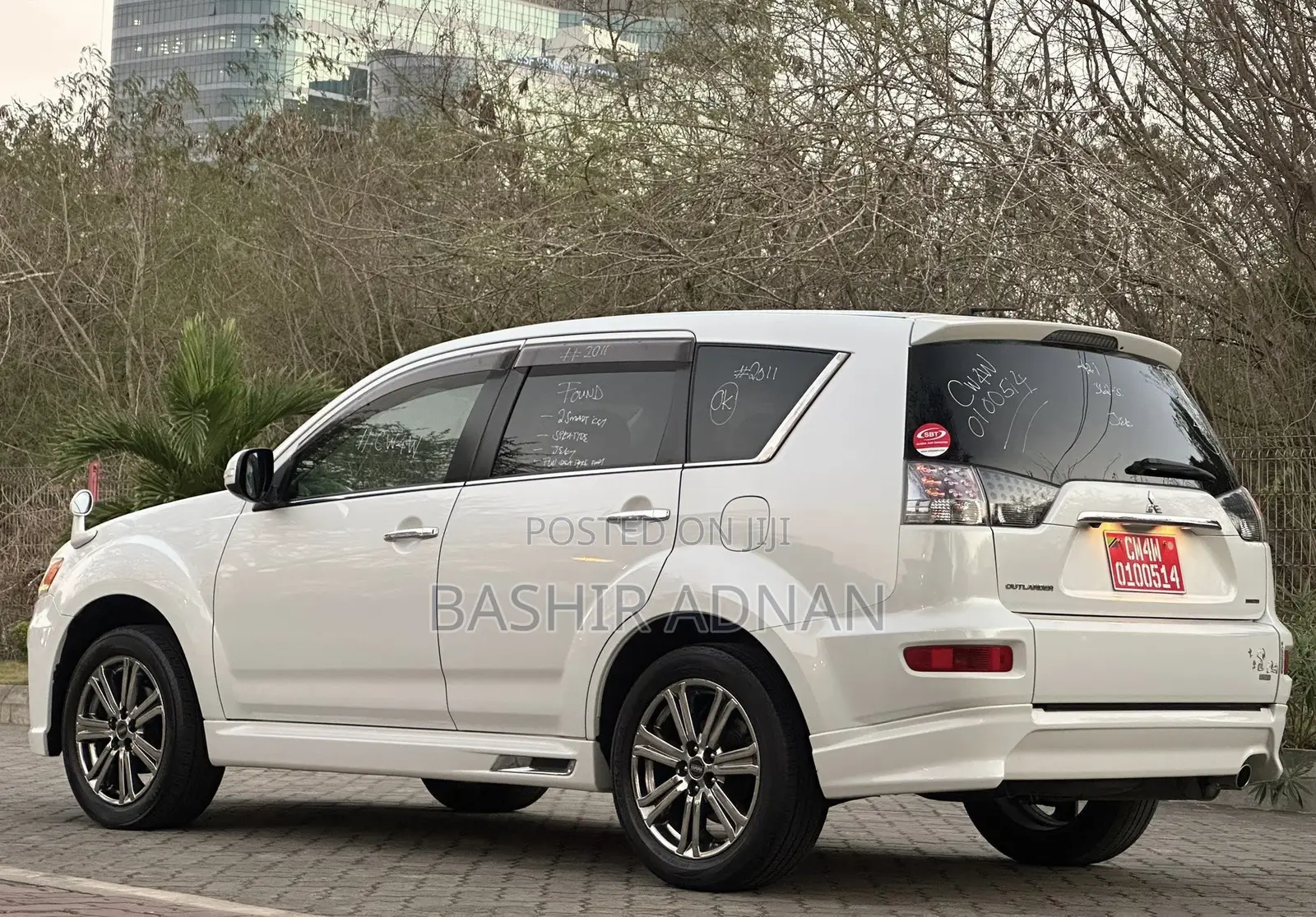 Mitsubishi Outlander 2011 White