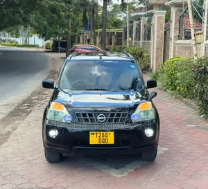 Nissan X-Trail 2010 Black