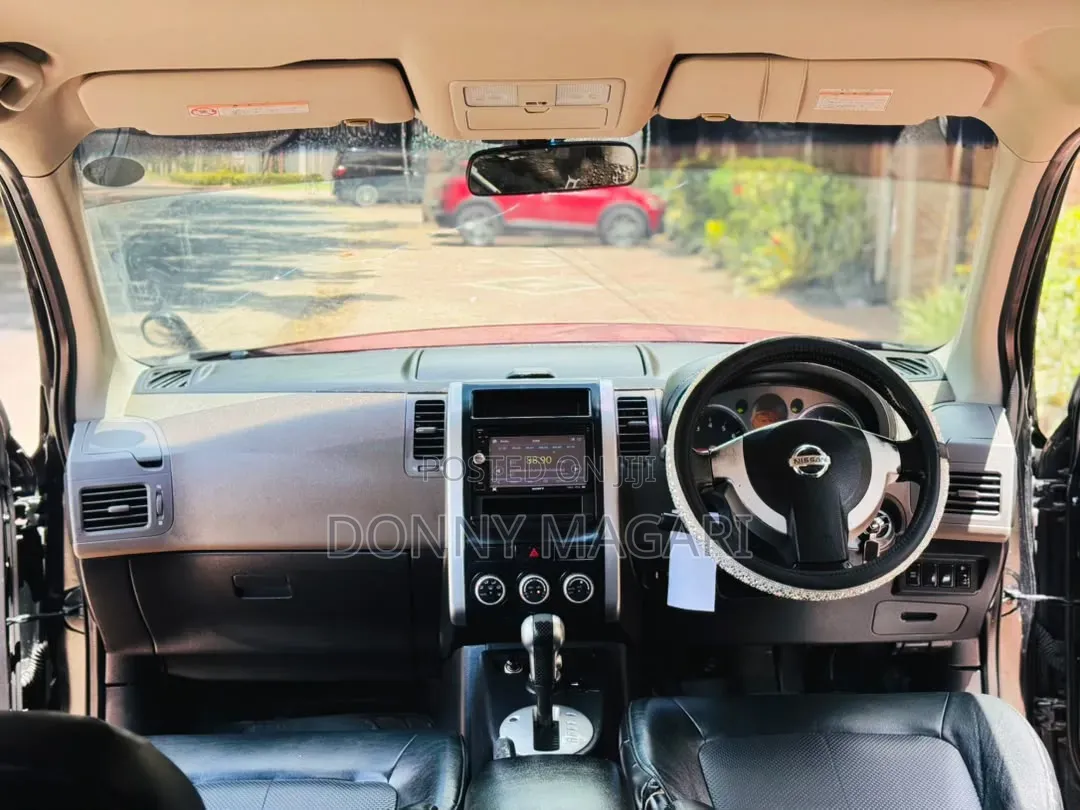 Nissan X-Trail 2010 Black