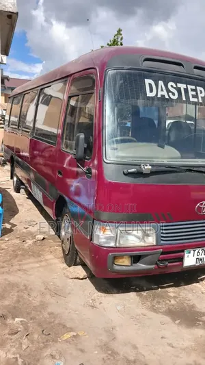 Toyota Coaster 1998 Red