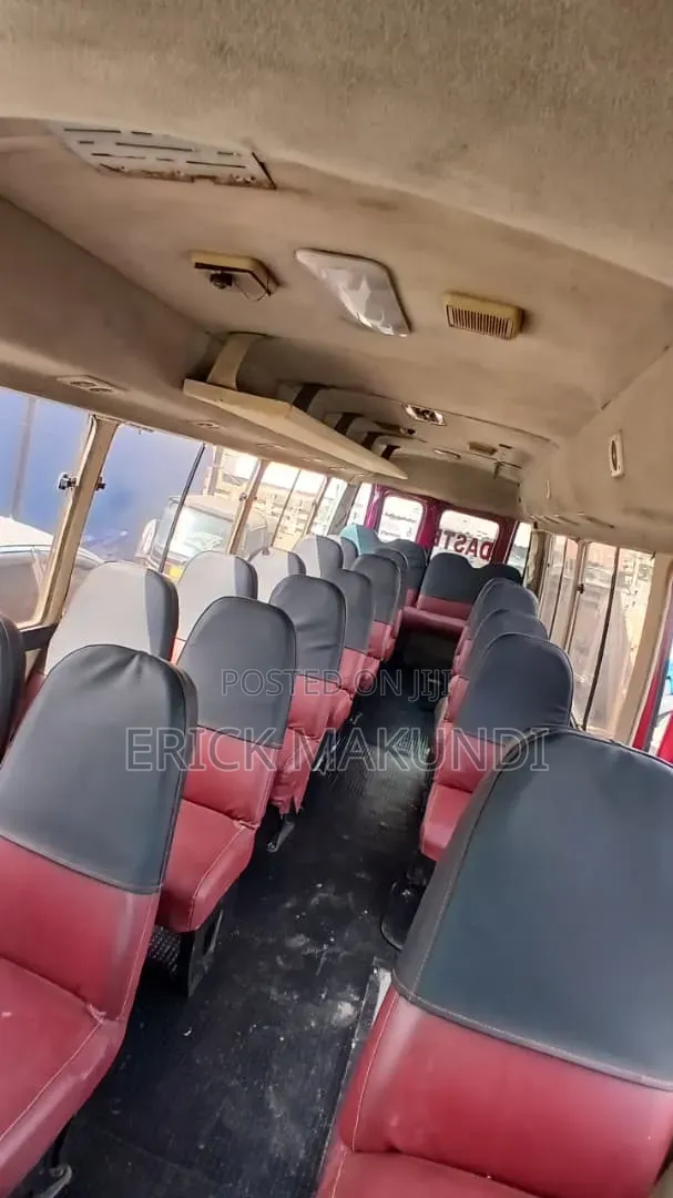 Toyota Coaster 1998 Red