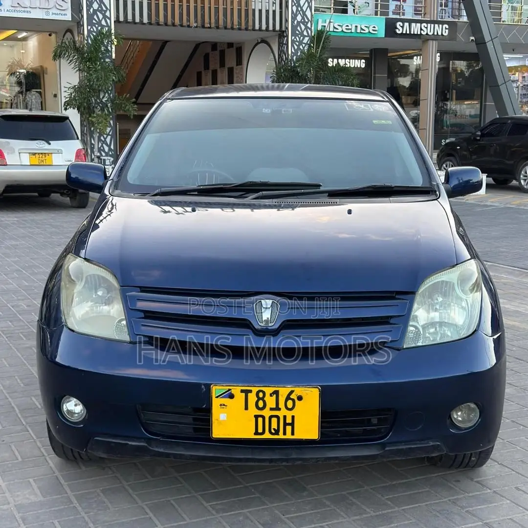 Toyota IST 2004 Blue