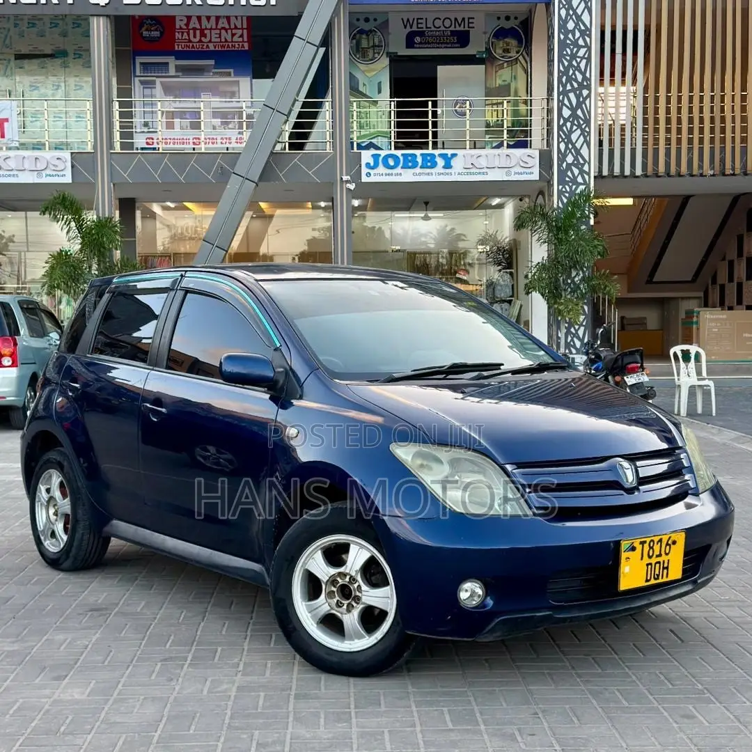 Toyota IST 2004 Blue