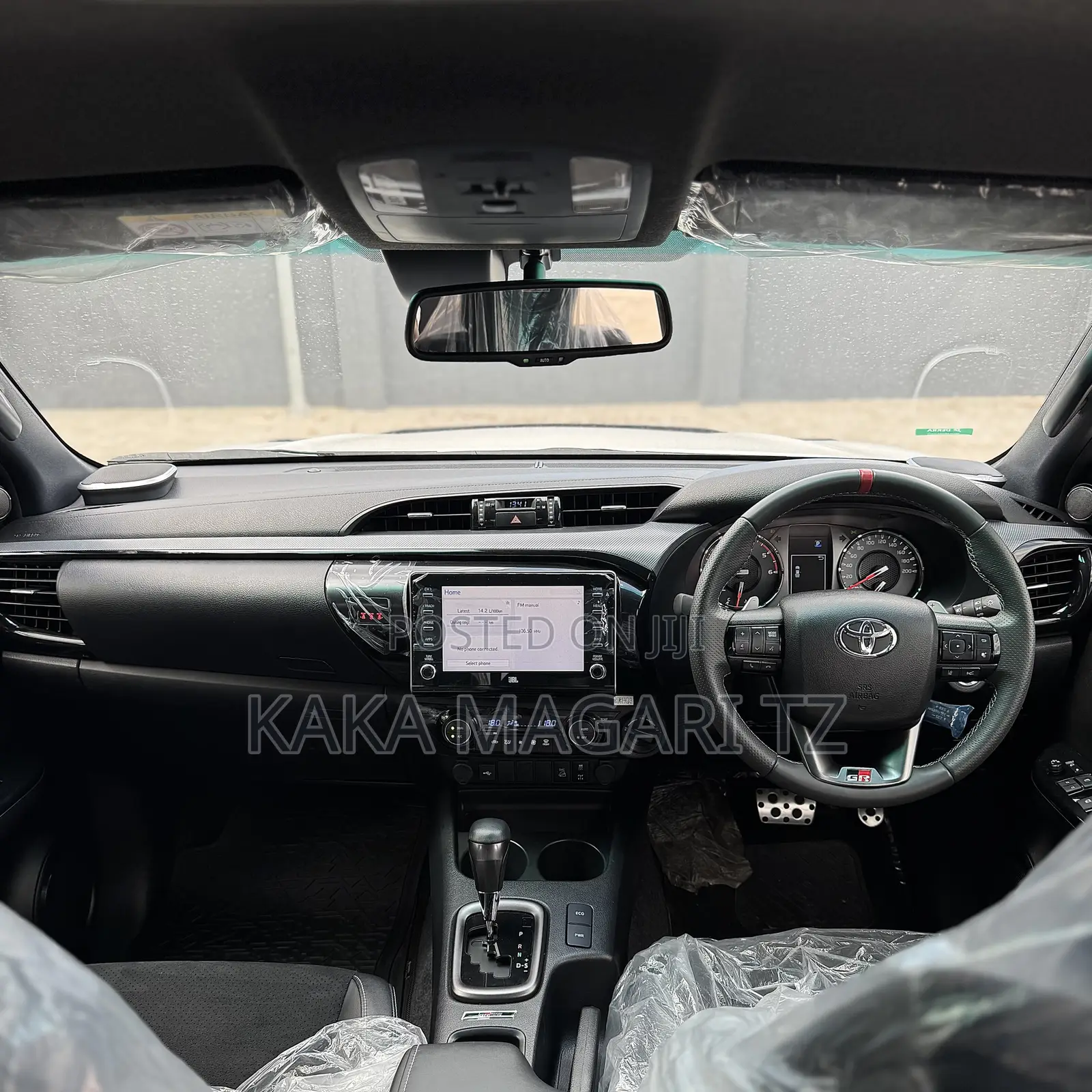 New Toyota Hilux 2025 Pearl
