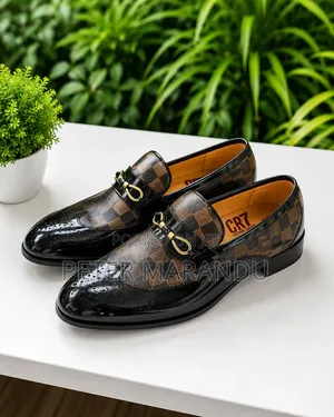 CR7 Premium Leather Loafers