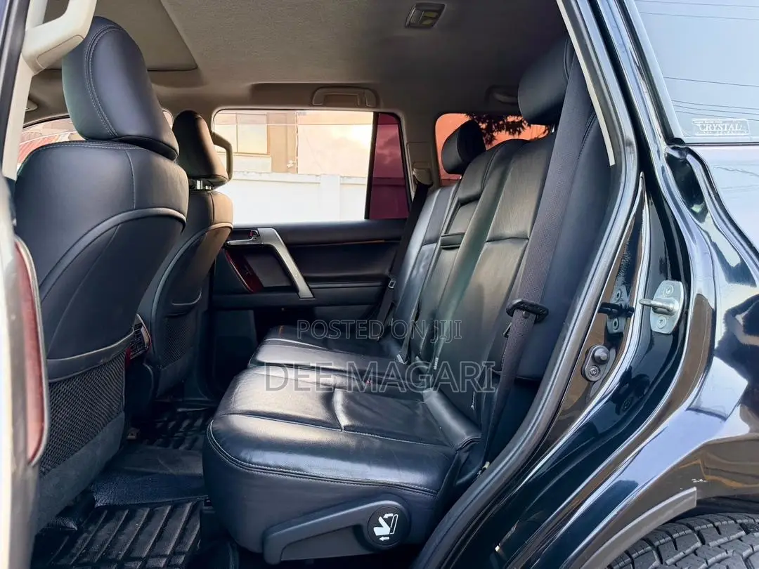 Toyota Land Cruiser Prado 2015 Black