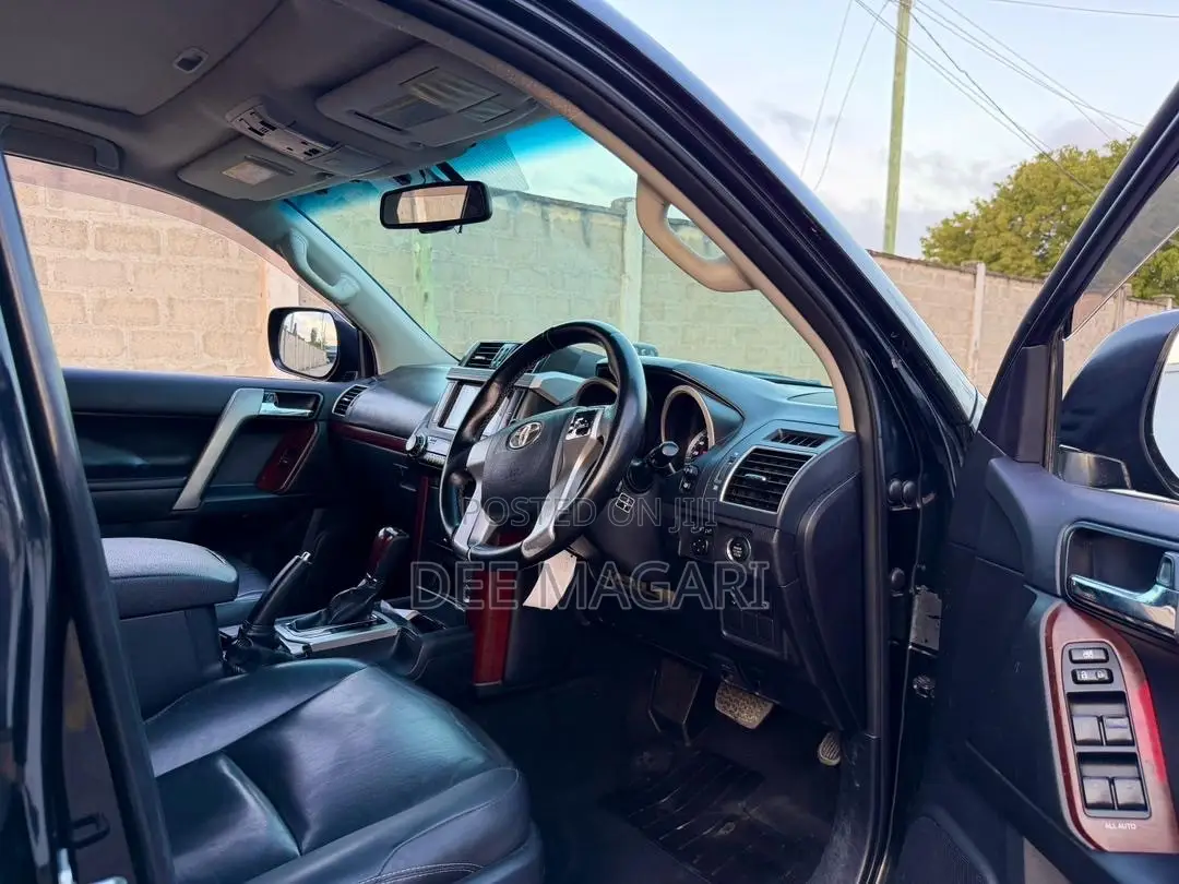 Toyota Land Cruiser Prado 2015 Black