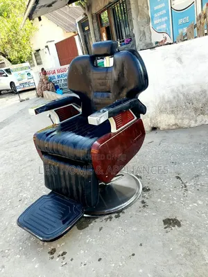 Kiti Cha Saloon