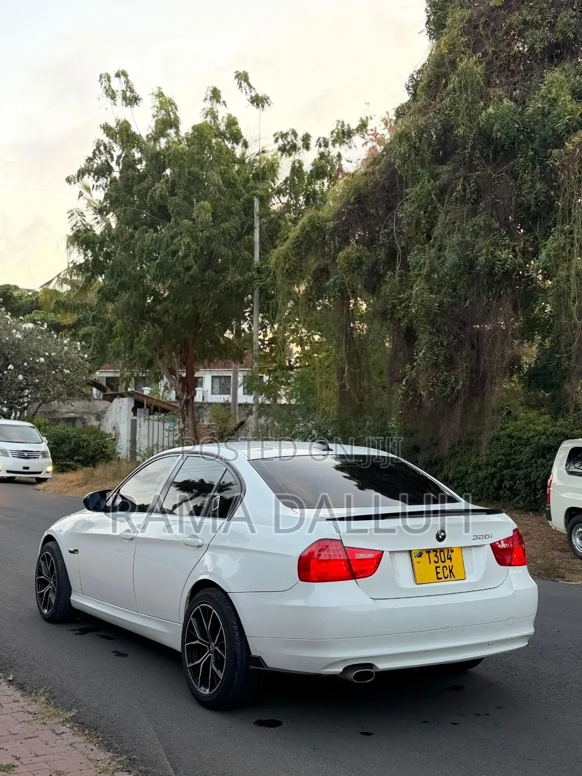 BMW 3 Series 2009 White