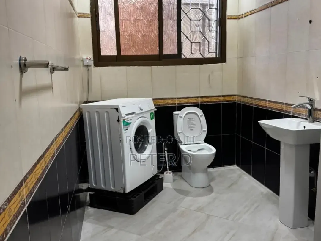 3bdrm Apartment in Upanga West for rent