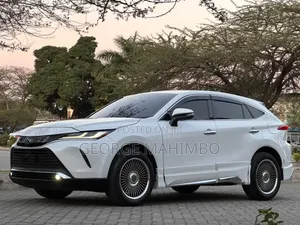 Toyota Harrier 2021 White
