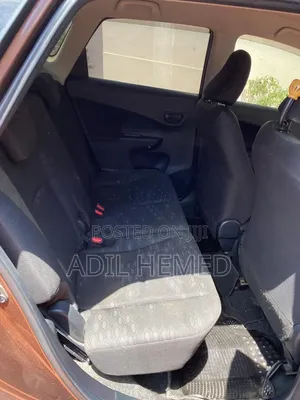 Toyota Ractis 1.3 FWD 2011 Brown