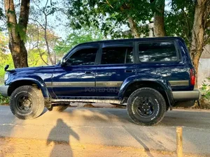 Toyota Land Cruiser 1999 Blue